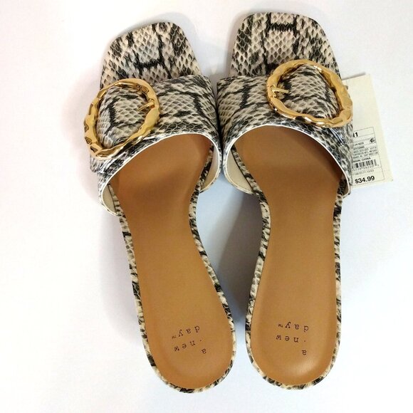 A New Day Women's Diana Slip On Faux-Leather Finish Buckle Mule Heels Size 11 - Picture 4 of 5